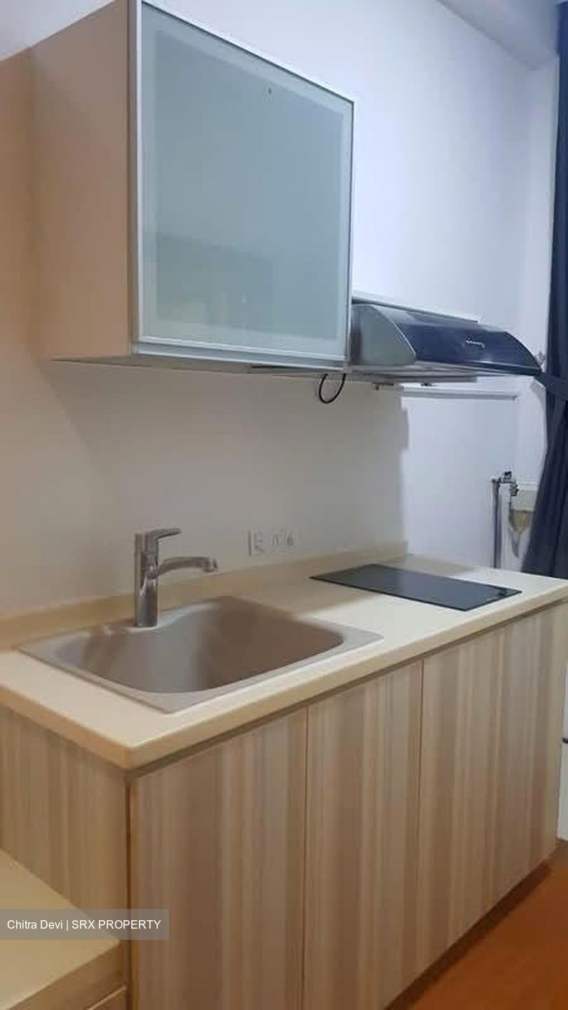 Hoa Nam Building (D8), Apartment #606987711